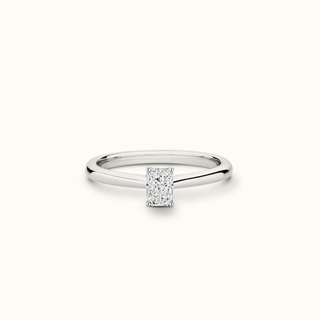 Jewellers District's Solitaire Diamond Engagement Ring with Cathedral-Setting in 14k White Gold, Radiant