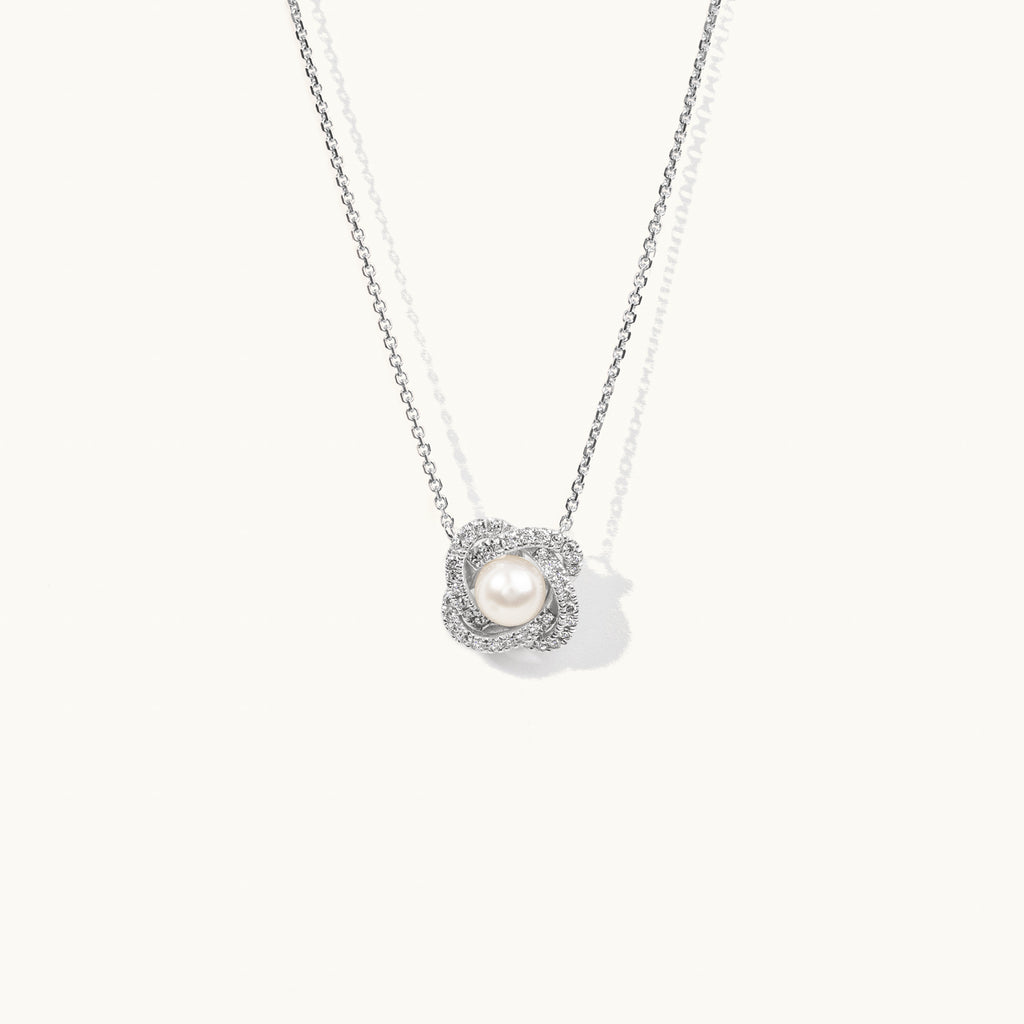 Jewellers District's Twisted Freshwater Pearl Pendant Necklace with Diamond Pavé in 14k White Gold